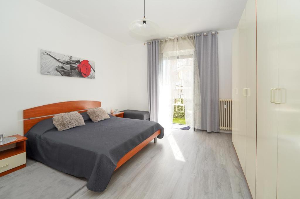My Viktory Apartment Novara Bagian luar foto