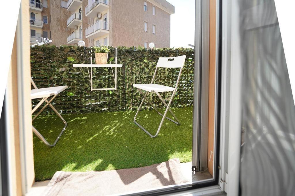 My Viktory Apartment Novara Bagian luar foto