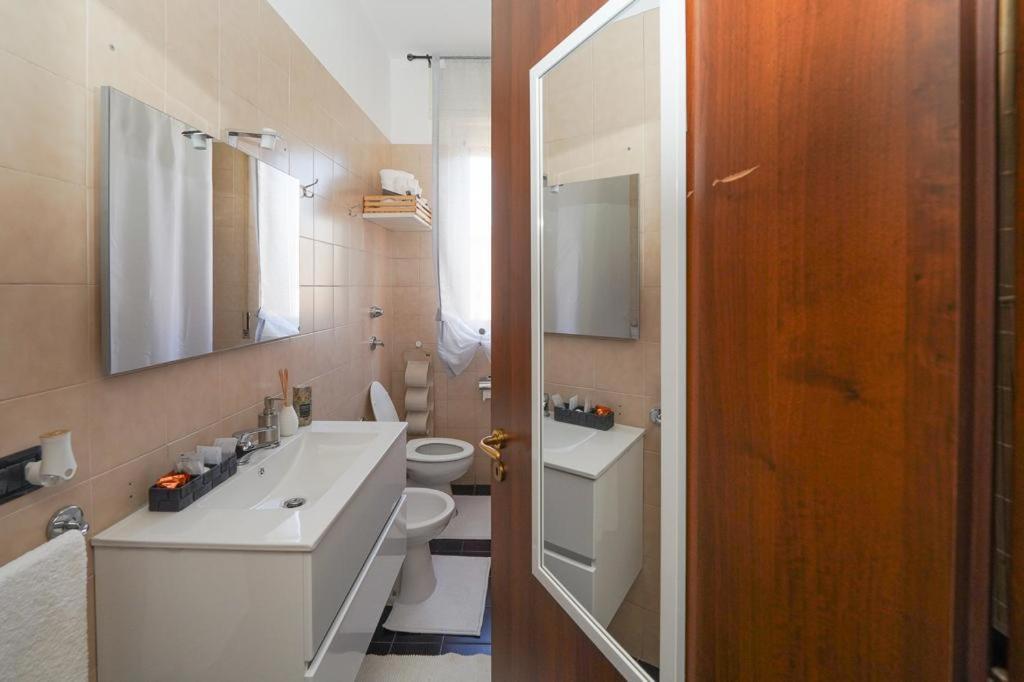 My Viktory Apartment Novara Bagian luar foto